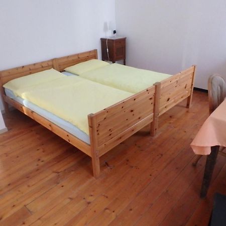 Hotel Garni Maggia Giumaglio Екстер'єр фото